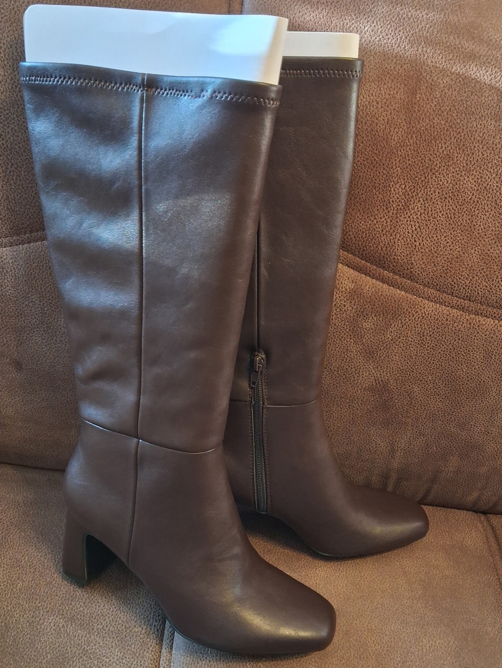 Madden NYC Women's Tall Brown Leather Block Heel Boots Size 10
